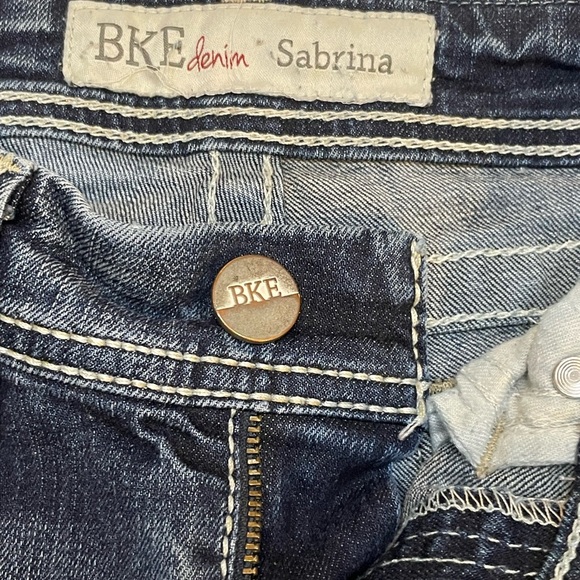 BKE Sabrina Flare Distressed Women's Jeans, 25x33 1/2, Multiple Rips Distress - Picture 11 of 14